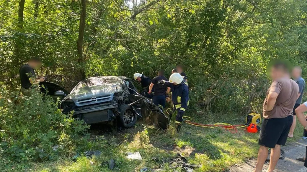 Смертельна ДТП на Вінниччині: жінка за кермом Opel загинула