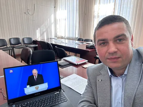 Колаборанта з Херсонщини заочно засудили до 8 років в'язниці