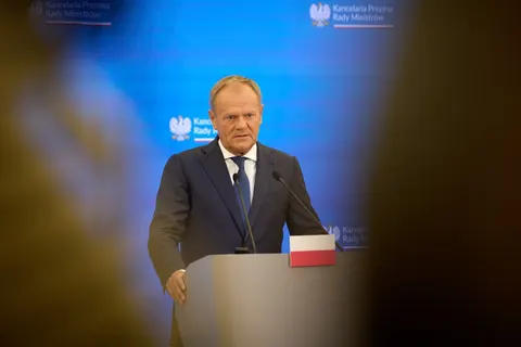 Туск: Росія планує гібридні удари дронами по країнах НАТО
