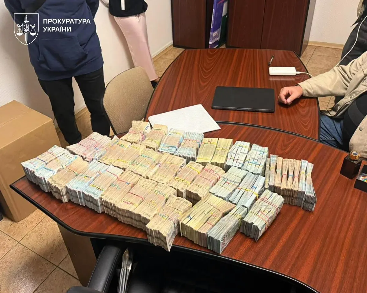 Схема на 23,5 млрд: як фіктивні фірми й USDT перетворювалися на готівку