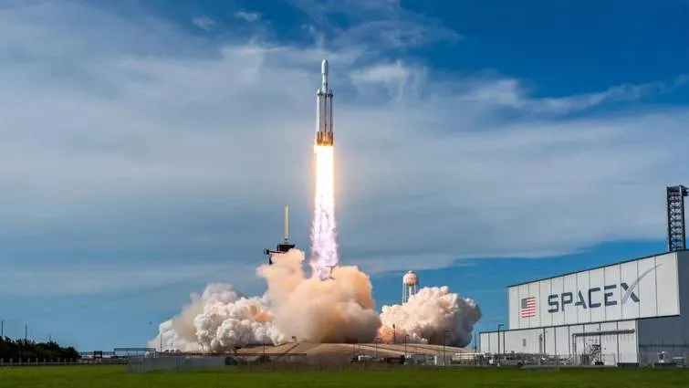 Маск збудує найбільший у світі космодром за 100 млрд доларів