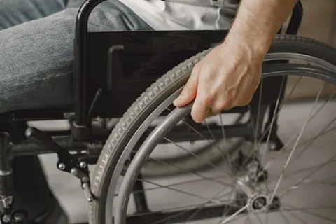 Пенсія для III групи інвалідності: від чого залежить сума виплати