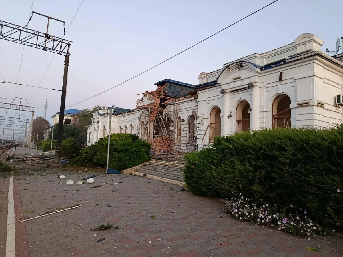 Затримки потягів через Дніпро сягають 8 годин: що сталося