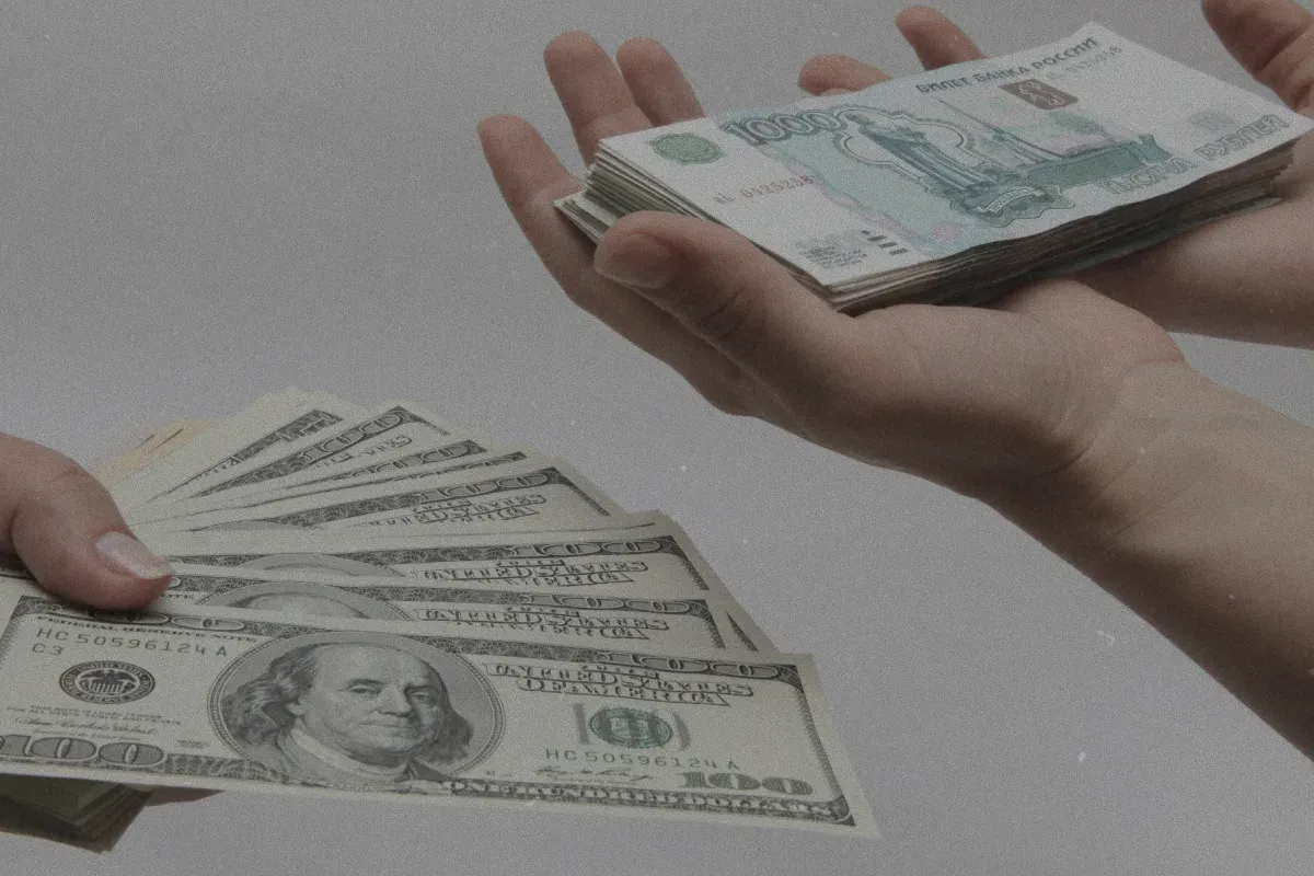 Російські експортери різко скоротили продаж валюти: рубль слабшає