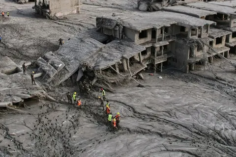 У Непалі жертв повені вже 734: майже 2,5 тисячі людей зникли безвісти