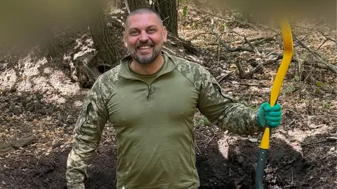 Володимир Золкін мобілізувався до ЗСУ: перші фото і заява блогера