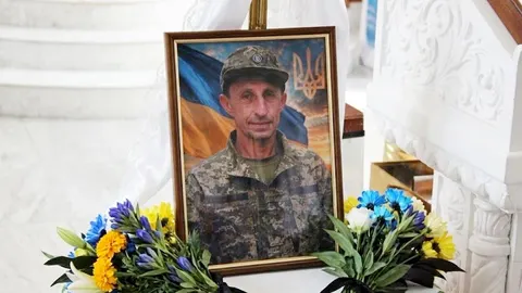 Повернувся додому через два роки: на Волині попрощалися з Героєм Олександром Гри
