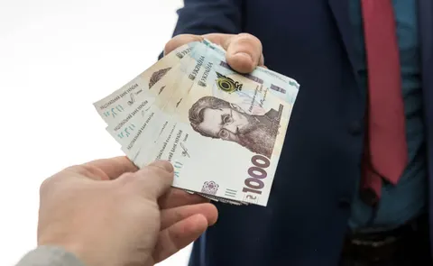 Індексація зарплат у вересні та жовтні: кому доплатять і скільки