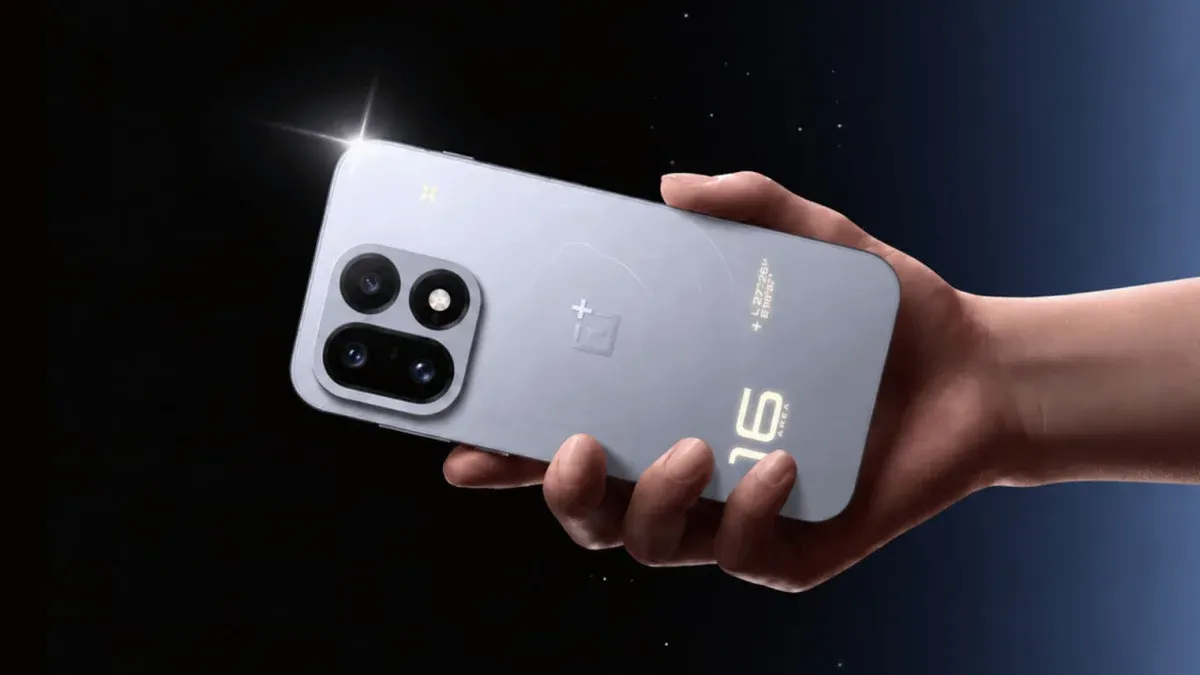 OnePlus 16 показали до презентації: 9000 мАг і камера на 200 МП