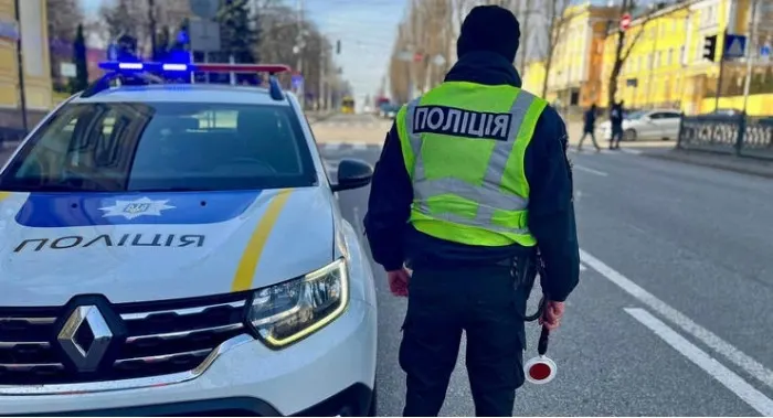 На Волині п'яний водій двічі таранив авто поліції: що вирішив суд