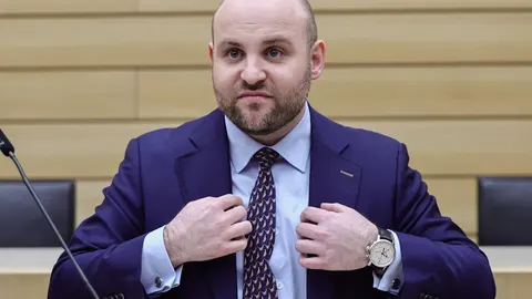 Високопосадовець AfD у Санкт-Петербурзі обговорив з „Газпромом“ відновлення Nord