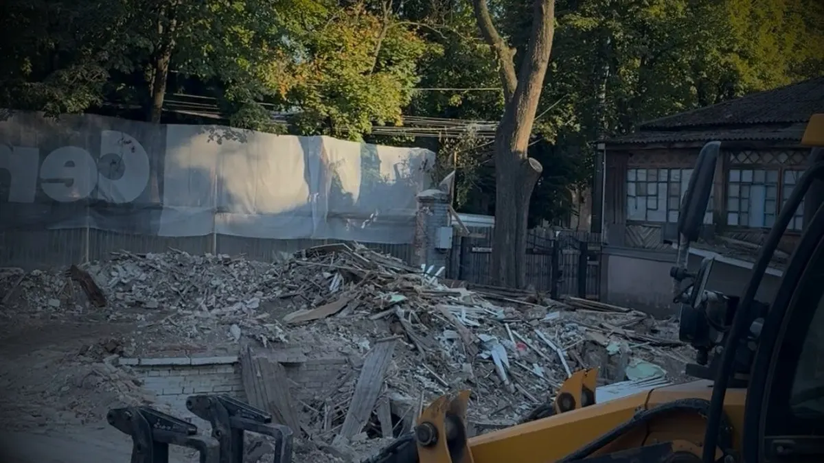 У Сумах замість реконструкції історичної будівлі провели повне знесення