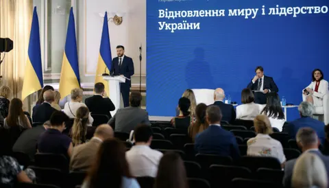 Українцям за кордоном: що пропонує Мінсоцполітики