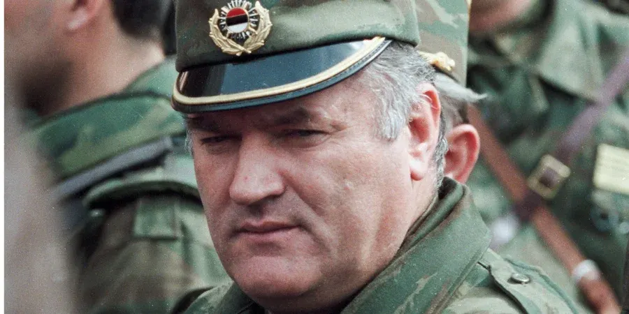 У Гаазі помер генерал Ратко Младич, засуджений за геноцид у Сребрениці