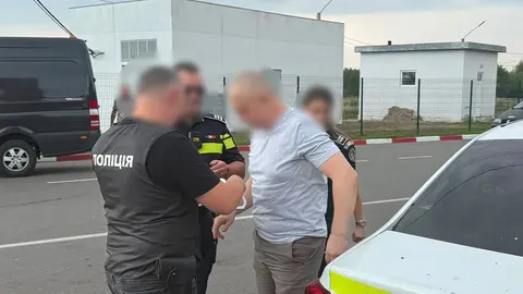 Ексмера Рахова Медвідя повернули в Україну — і він одразу вийшов під заставу
