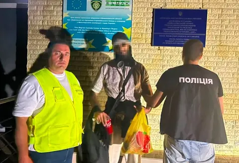 Ізраїльтянин в Умані вирвав сторінку з паспорта, щоб залишитись в Україні