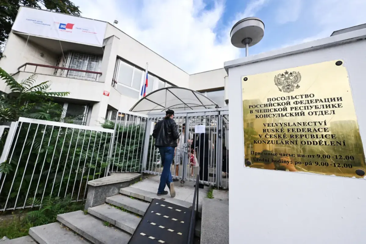 Чехія змусила російських дипломатів звітувати про кожну поїздку
