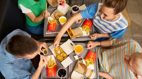 515 сторінок про вас: журналіст попросив у McDonald's своє досьє і був вражений