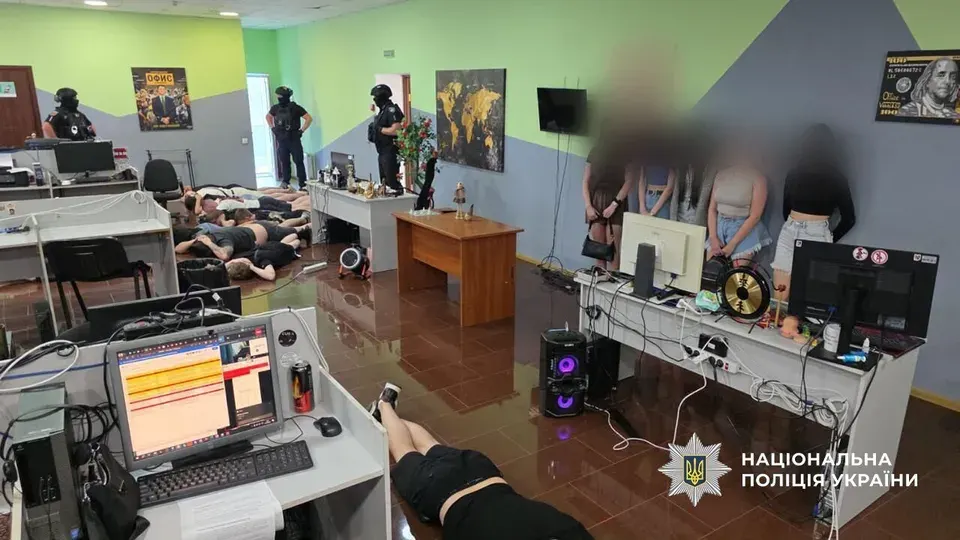 94 шахрайські колцентри ліквідували в Україні: що відомо