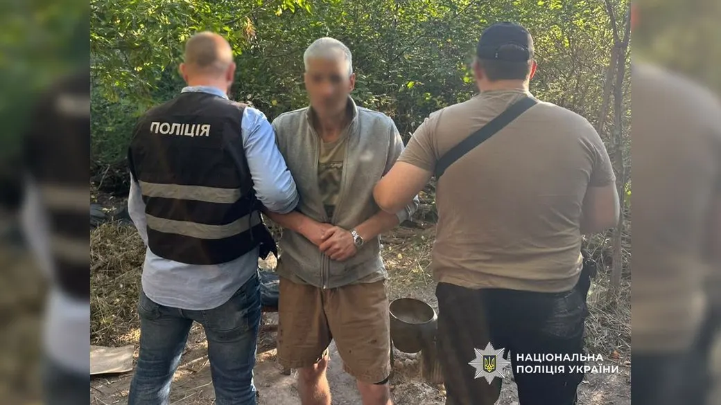 У Чернігові затримали чоловіка, який зірвав з пенсіонерки золотий ланцюжок