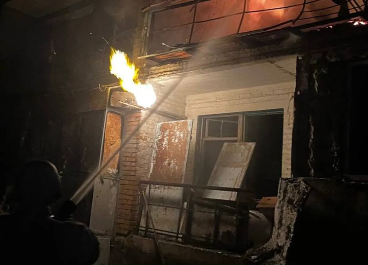 Понад 10 атак за ніч: на Дніпропетровщині палали зерносховища