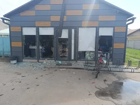 Росіяни двічі за пів години вдарили по Золочеву: двоє поранених