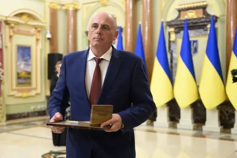 Енергетик, який врятував обладнання під обстрілами, став «Національною легендою України»