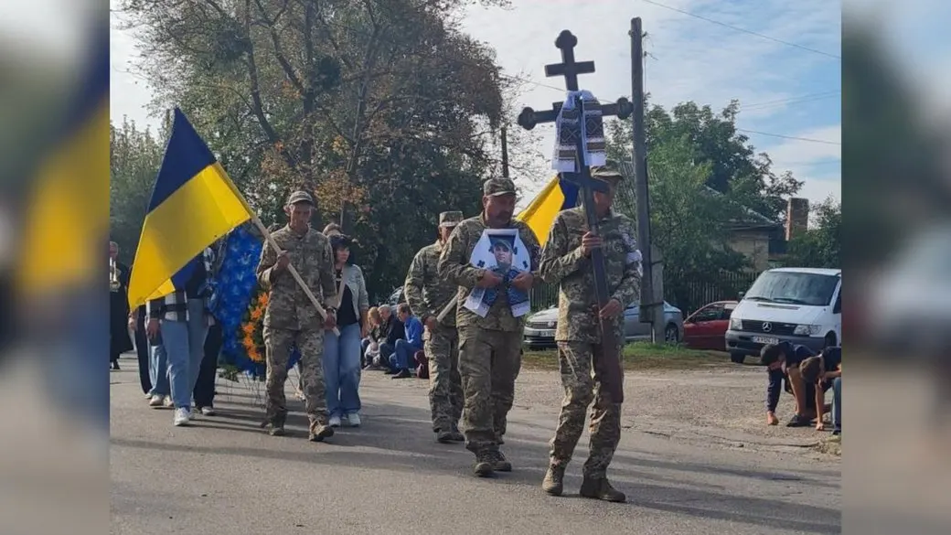 На Черкащині попрощалися з 30-річним сапером Артемом Королем, який загинув на Донеччині