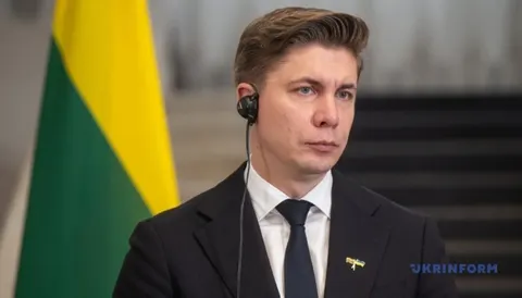 Прем'єр Литви: у разі нападу вступимо в бій, але плани евакуації вже є