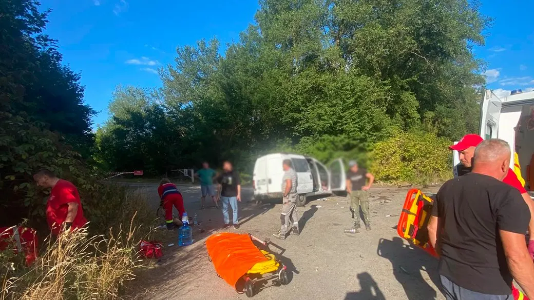 Смертельна ДТП на Тернопільщині: загинули водій і 14-річна дівчина, у реанімації — шестирічний хлопчик