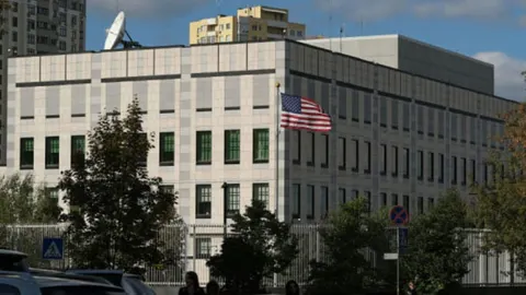 США закликали своїх громадян не їхати в Україну через ризик повітряних атак