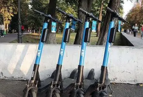У Тернополі електросамокати масово відправлять на штрафмайданчик