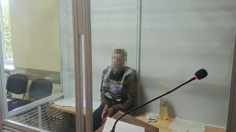 Задушив 83-річну сусідку, забрав гроші й підпалив хату: на Рівненщині затримали 