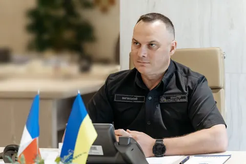 70 рятувальників і 15 автівок: Україна допомагає Франції гасити лісові пожежі