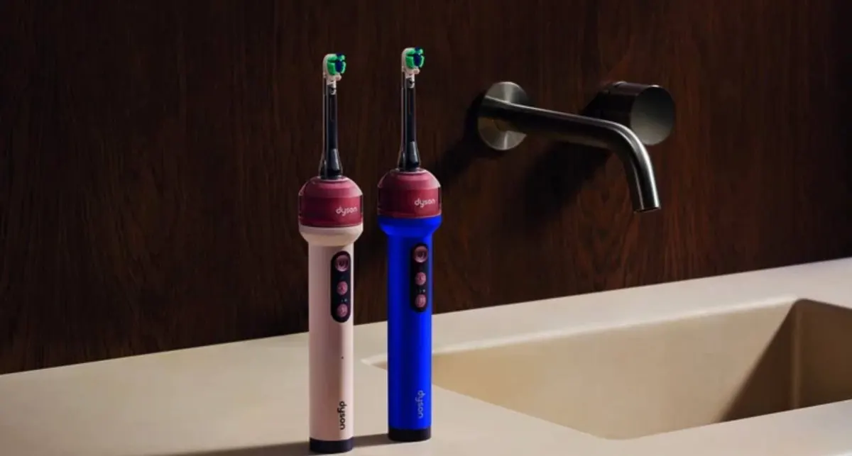 Dyson випустив зубну щітку з камерою та ШІ за $499