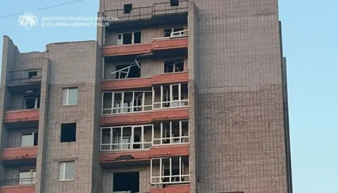 Росіяни вдарили по двох районах Дніпропетровщини: є поранені