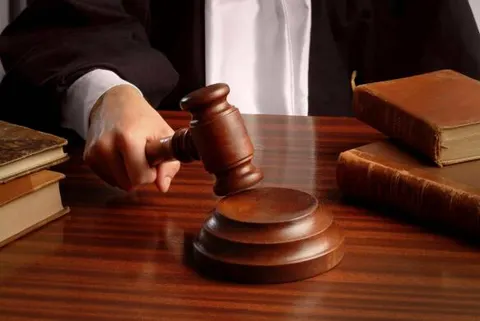 15 років в’язниці за зґвалтування падчерок: апеляція не допомогла