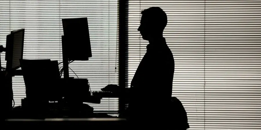 Цифрова пастка: чому перевантаження роботою шкодить бізнесу та до чого тут ШІ