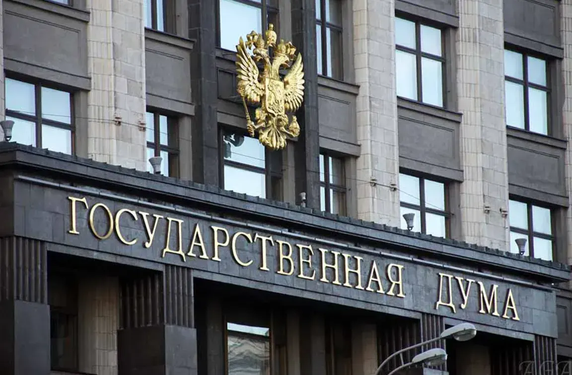 У Росії запропонували позбавляти права голосу тих, хто виїхав за кордон