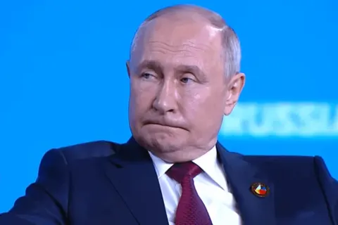 Путін їздить містами, щоб підняти рейтинг: Сибір готували до візиту за три дні