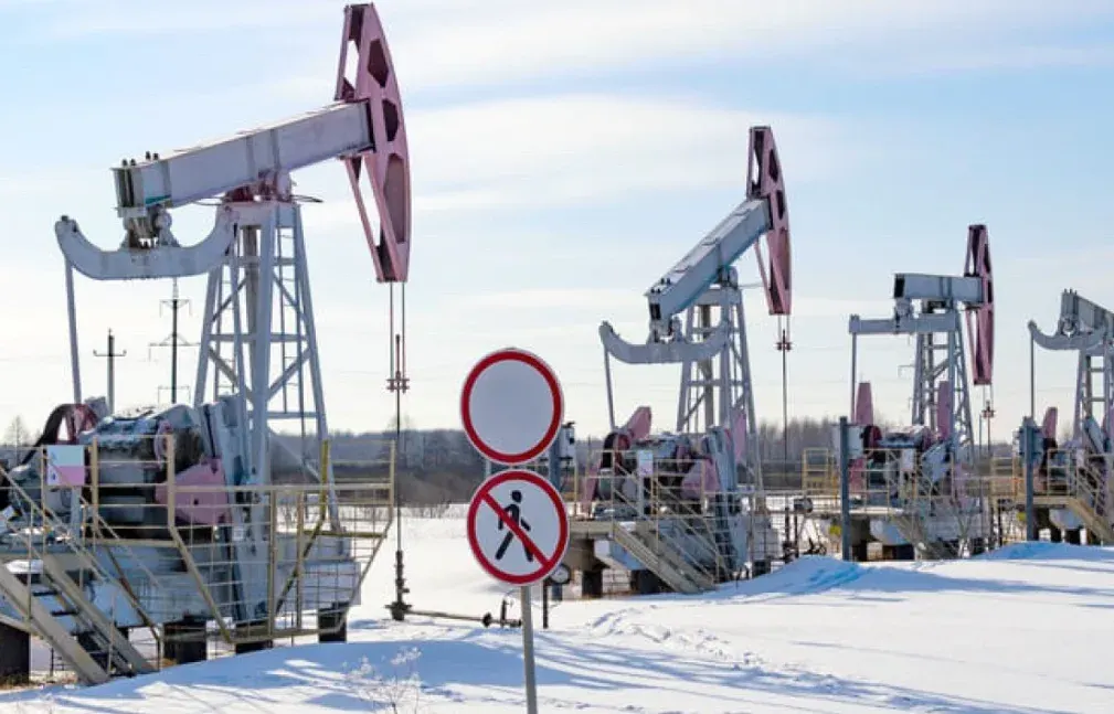 Росія почала експорт нафти з «Восток Ойл»: перші танкери вийшли з Арктики
