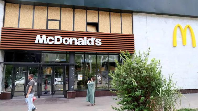 McDonald's в Україні тимчасово скоротив меню через повітряні тривоги