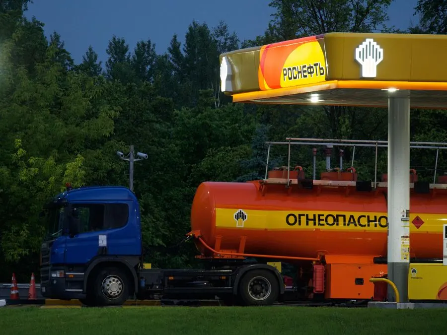 Казахстанські НПЗ відмовляються рятувати Росію бензином