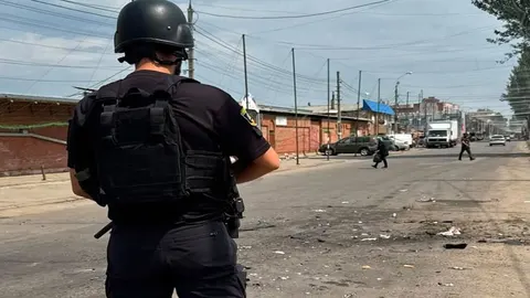 Обстріл Слов'янська: удар по центральному ринку, четверо поранених