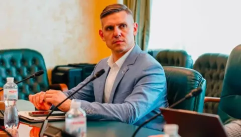 Голову Адміністрації судноплавства відсторонили через можливі порушення
