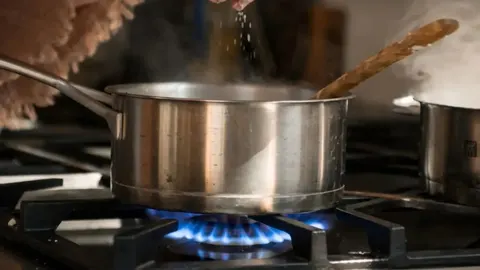 Одна платіжка замість двох: що зміниться для споживачів газу з 1 жовтня