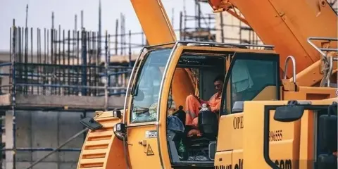 Кадровий голод: бізнес пропонує залучати іноземців за новими правилами