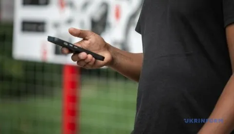 Митниця вимагатиме IMEI-коди: як це змінить ринок телефонів