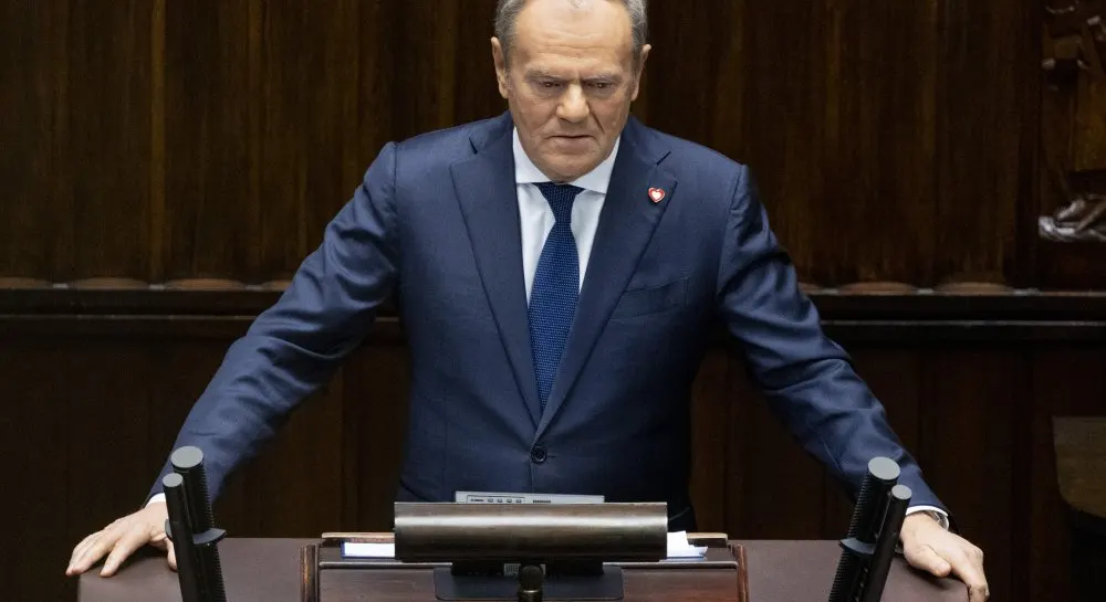 Туск вимагає від президента Польщі реакції на напад на українців