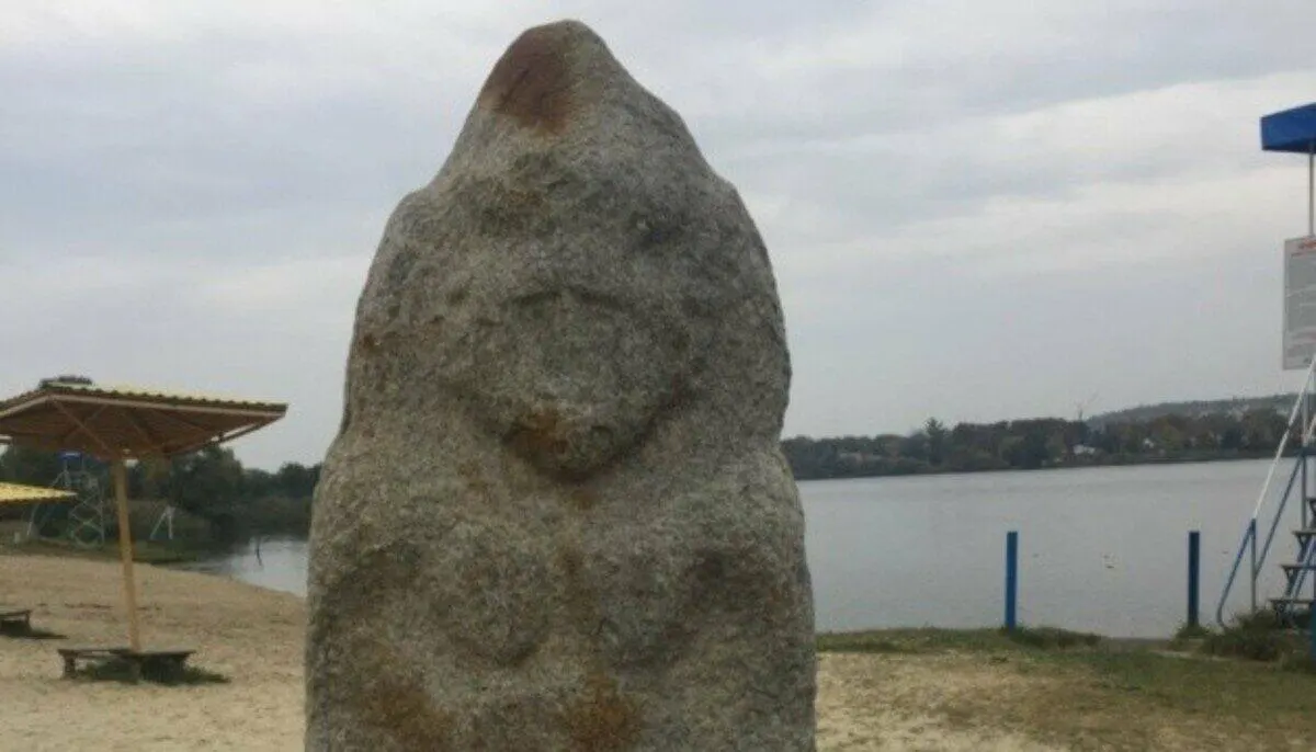 У Харкові з пляжу зникла половецька «баба» віком понад 800 років
